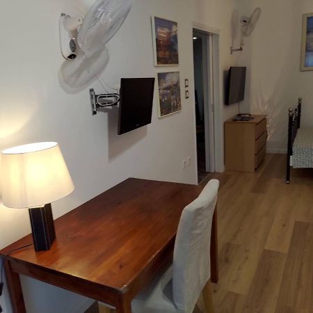 Promenade Apartment With Sea View Салоники Экстерьер фото