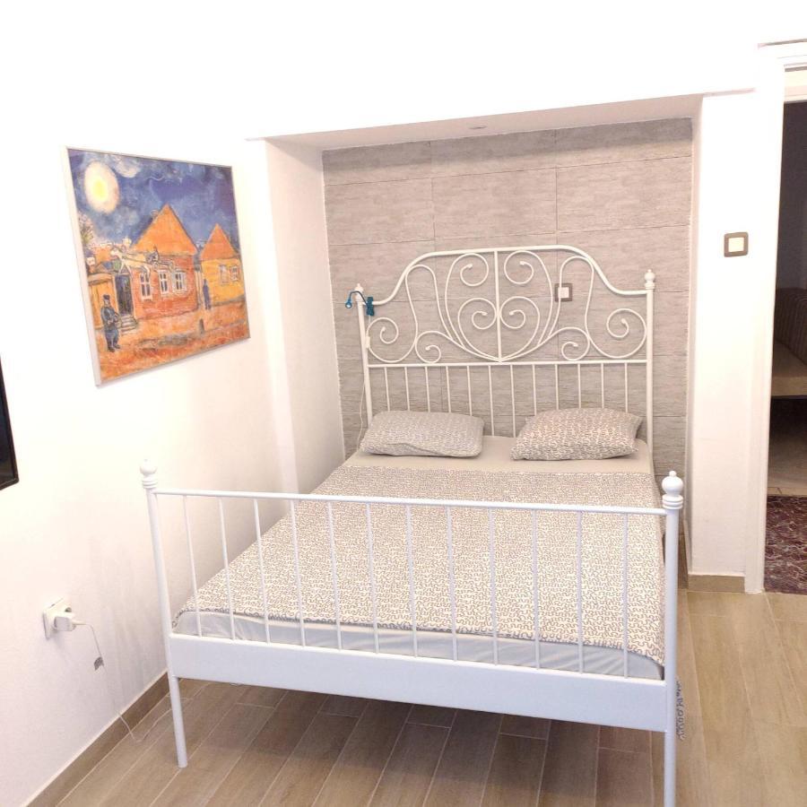 Promenade Apartment With Sea View Салоники Экстерьер фото