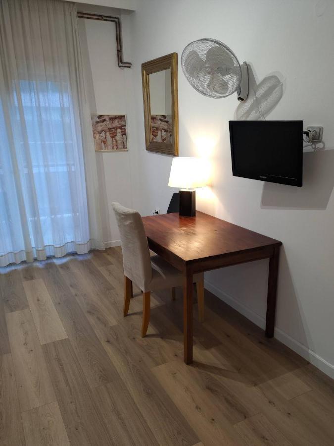 Promenade Apartment With Sea View Салоники Экстерьер фото