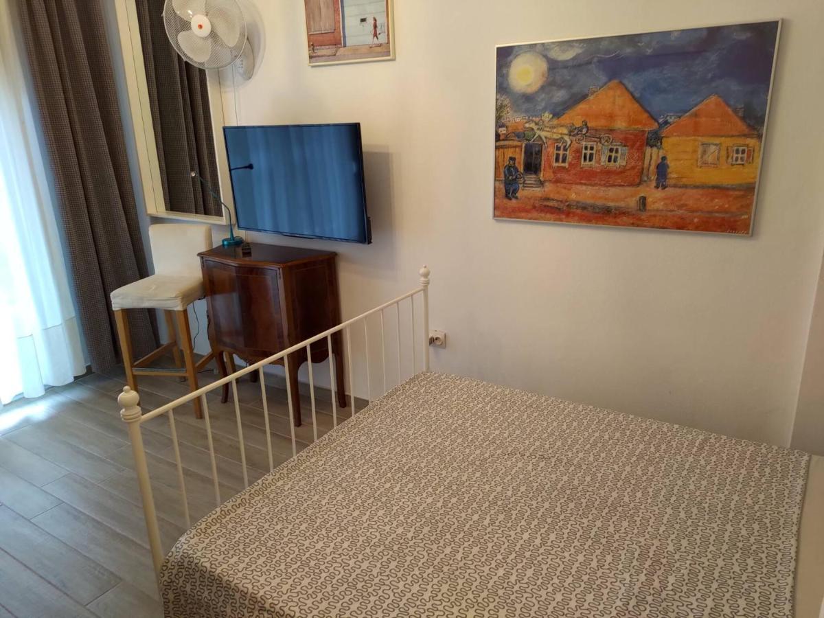 Promenade Apartment With Sea View Салоники Экстерьер фото